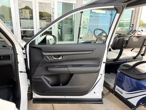 Used 2023 Honda CR-V EX image 20