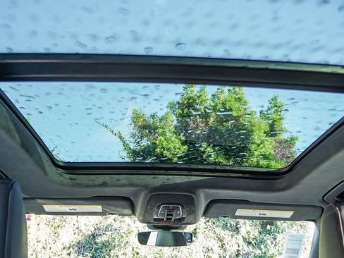 New 2026 Audi SQ8 Prestige image 18