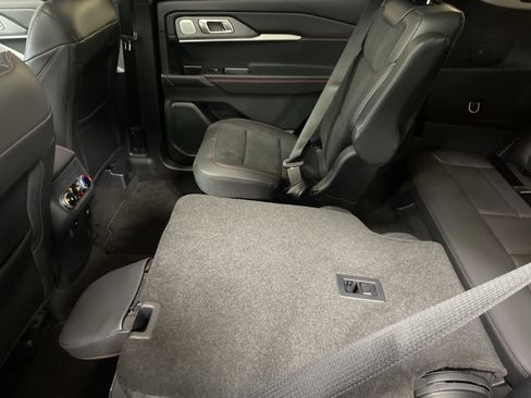 Used 2026 Ford Explorer ST w/ Sun And Sound Package AWD/4WD image 32