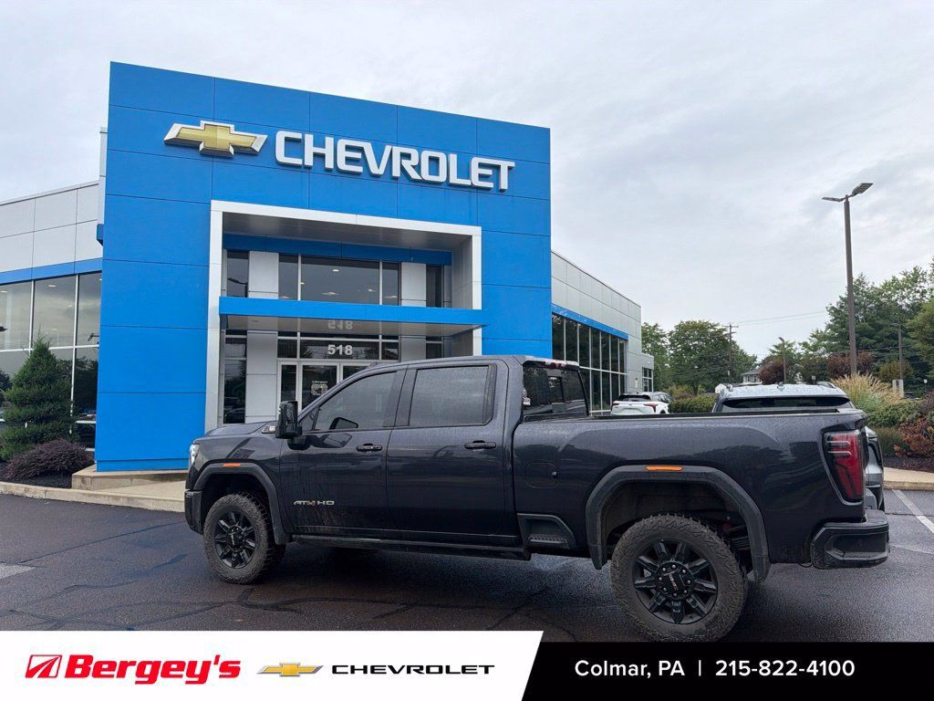 Used 2024 GMC Sierra 3500 AT4 w/ AT4 Premium Plus Package AWD/4WD image 6