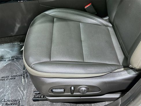 Used 2025 Chevrolet Trax ACTIV w/ Driver Confidence Package image 19