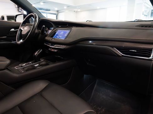 Used 2023 Cadillac XT4 Sport AWD/4WD image 12