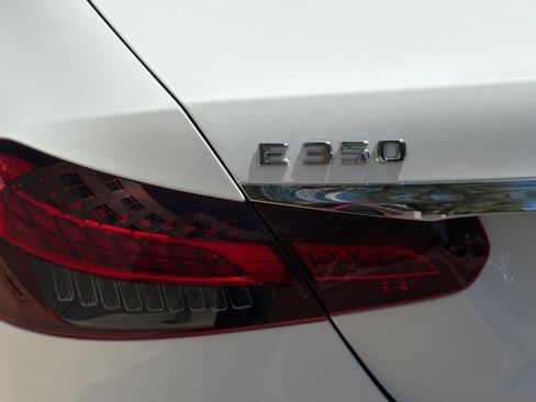 Used 2022 Mercedes-Benz E 350 Sedan image 26