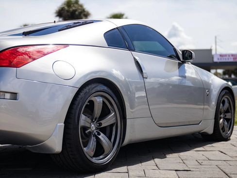 Used 2003 Nissan 350Z Touring RWD image 14
