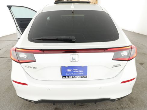 Used 2022 Honda Civic Sport Touring image 4