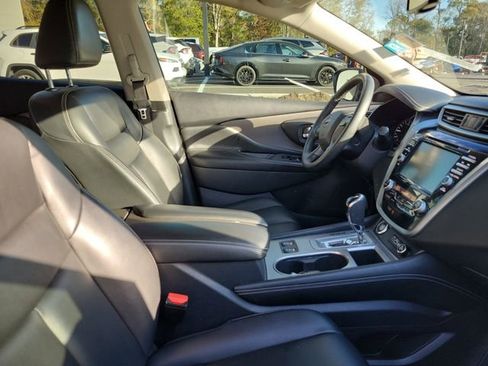 Used 2023 Nissan Murano SV image 35