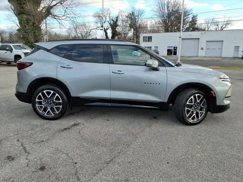 Used 2025 Chevrolet Blazer RS image 3