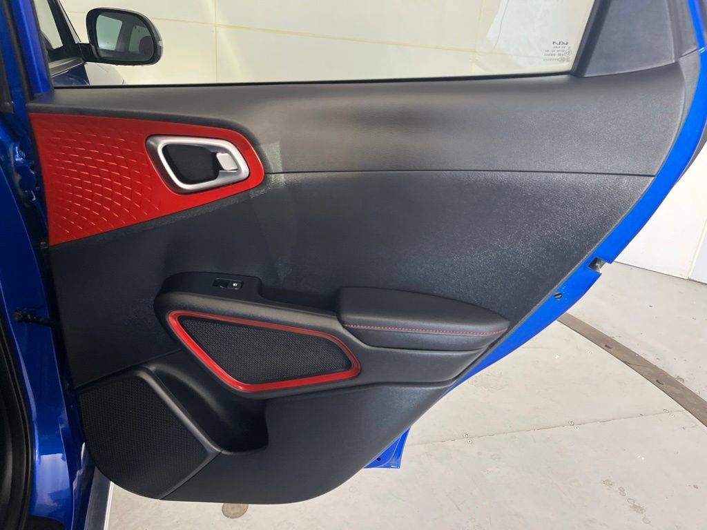 Used 2023 Kia Soul GT-Line w/ GT-Line Technology Package FWD image 29