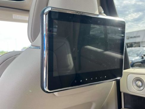 Used 2018 Lincoln Navigator L Reserve w/ Technology Package AWD/4WD image 21