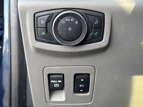 Used 2019 Ford F150 XLT w/ Equipment Group 302A Luxury image 26