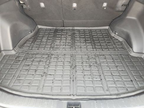 Used 2021 Toyota RAV4 XLE FWD image 35