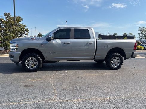 Used 2024 RAM 2500 Laramie AWD/4WD image 8