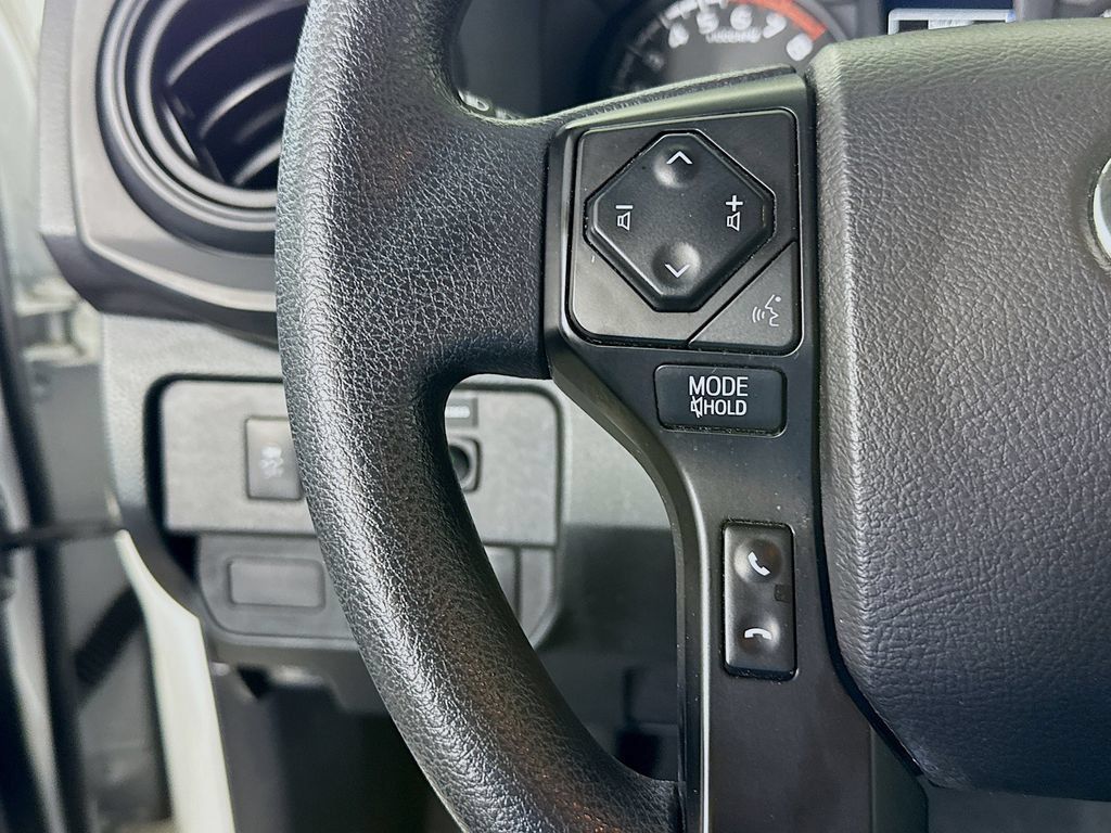 Used 2022 Toyota Tacoma SR AWD/4WD image 22