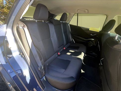 Used 2023 Subaru Outback Premium image 29