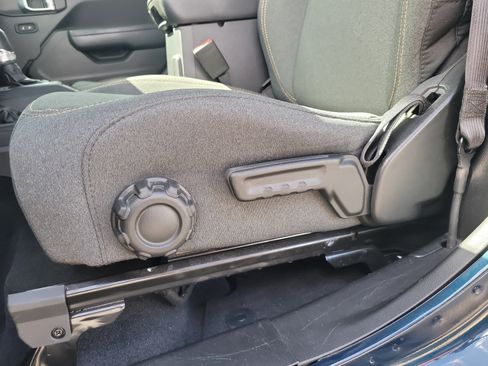 Used 2025 Jeep Wrangler Sport image 13