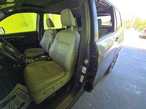 Used 2021 Honda Passport EX-L image 3