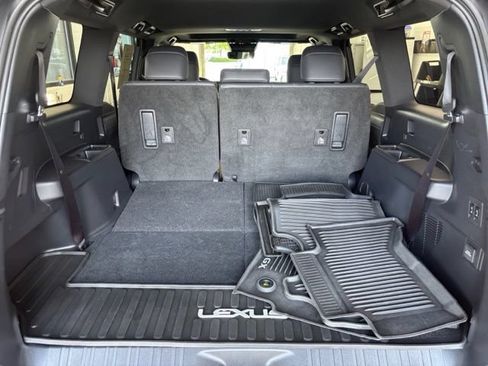 Used 2025 Lexus GX 550 w/ Cold Area Package AWD/4WD image 28