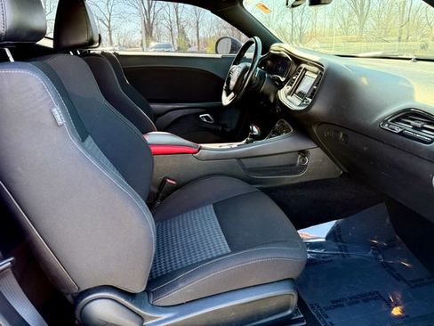 Used 2019 Dodge Challenger GT w/ Blacktop Package image 8