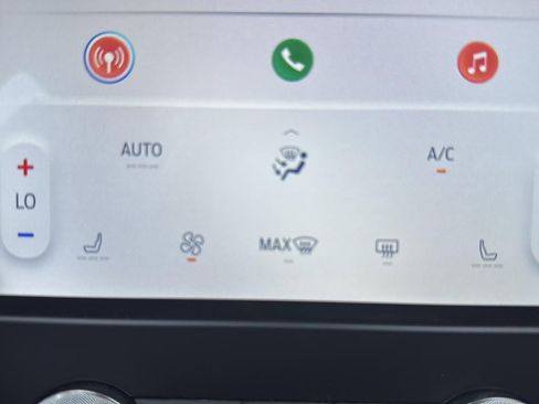 Used 2024 Ford Edge SEL image 22