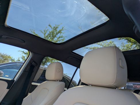 New 2026 Mercedes-Benz GLB 250 image 4