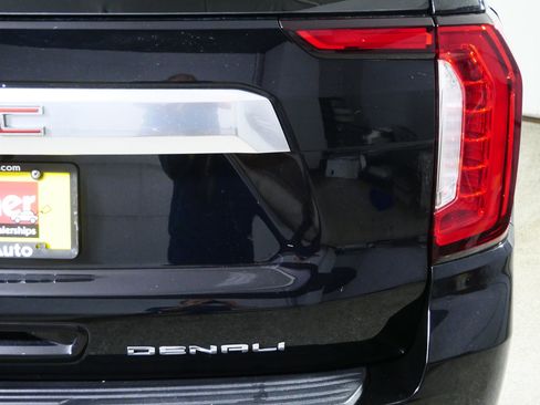 Used 2022 GMC Yukon Denali image 17
