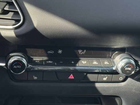 Used 2025 MAZDA CX-30 AWD 2.5 S w/ Premium Package image 19