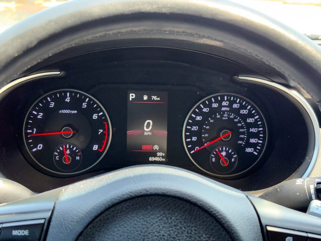 Used 2023 Kia Stinger GT-Line w/ Sun & Sound Package AWD/4WD image 14