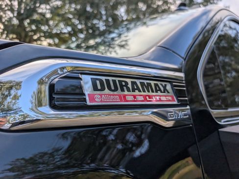 Used 2020 GMC Sierra 2500 Denali w/ Denali Ultimate Package image 9