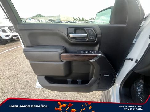 Used 2021 GMC Sierra 1500 SLT w/ SLT Premium Plus Package AWD/4WD image 23