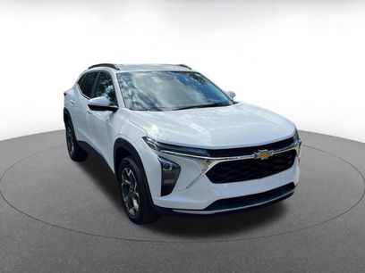 Used 2025 Chevrolet Trax LT