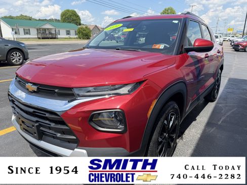 Used 2021 Chevrolet TrailBlazer LT w/ Convenience Package FWD image 1