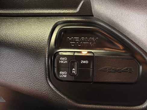 Used 2022 RAM 4500 Tradesman w/ Chrome Appearance Group AWD/4WD image 18