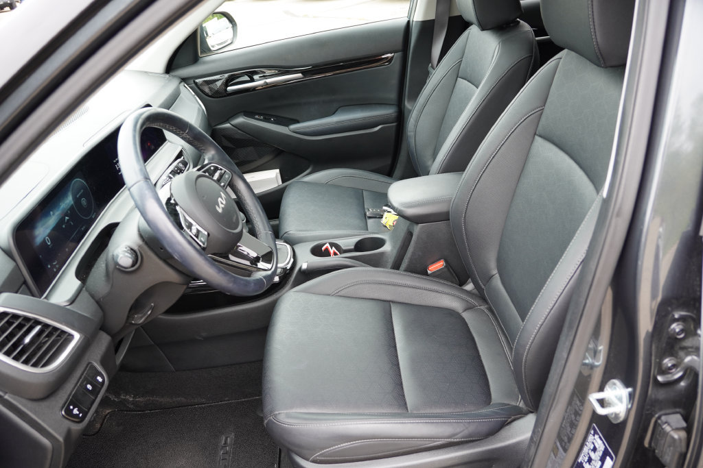 Certified 2024 Kia Seltos EX AWD/4WD image 4
