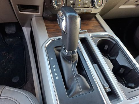 Certified 2019 Ford F150 Lariat image 15