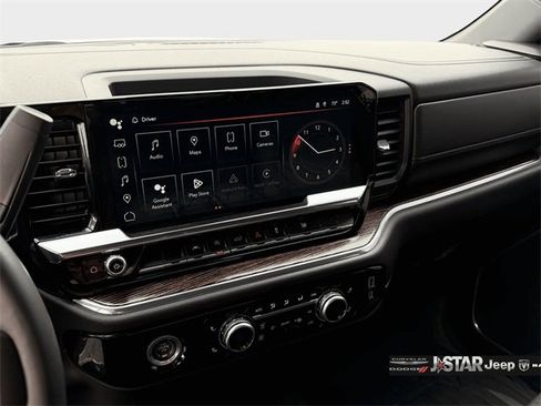 Used 2024 GMC Sierra 1500 Elevation w/ LPO, Elevation Black Package image 14