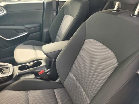 Used 2025 Kia Soul LX w/ LX Technology Package image 11