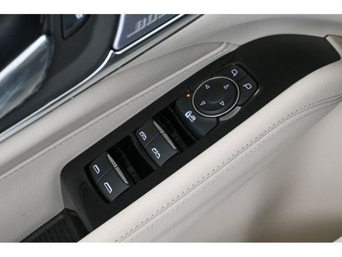 New 2025 Cadillac CT4 Premium Luxury image 17