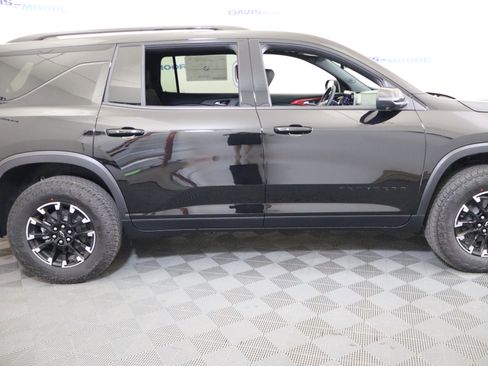 New 2026 Chevrolet Traverse Z71 w/ Enhanced Driving Package AWD/4WD image 6