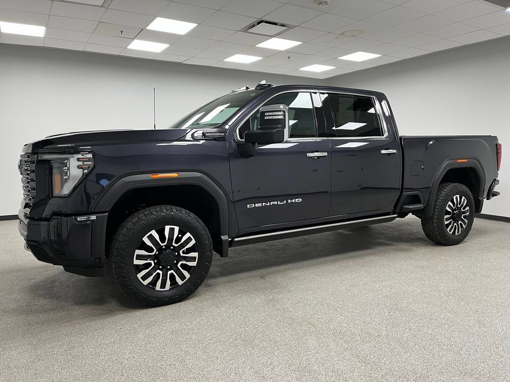 Used 2026 GMC Sierra 3500 Denali Ultimate AWD/4WD image 6