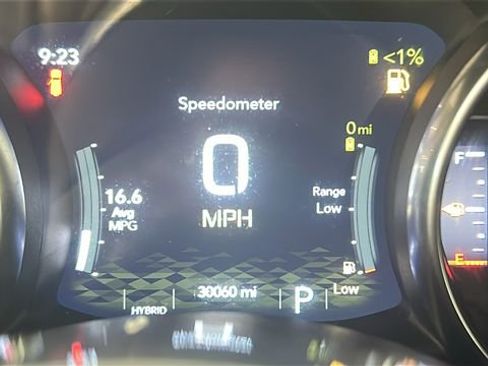 Used 2023 Jeep Wrangler Unlimited Rubicon 4xe AWD/4WD image 18