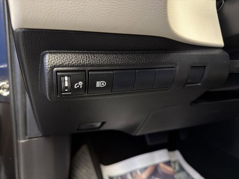 Used 2022 Toyota Corolla LE image 15