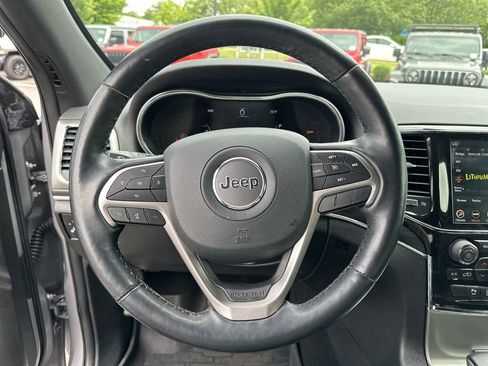 Used 2021 Jeep Grand Cherokee Limited AWD/4WD image 12