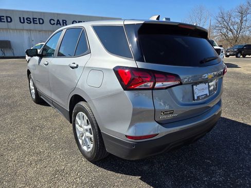 Used 2023 Chevrolet Equinox LS w/ LS Convenience Package AWD/4WD image 7