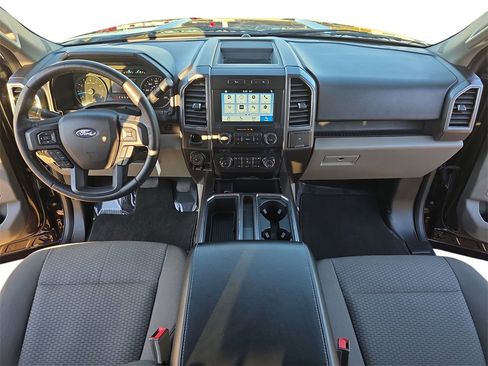 Used 2018 Ford F150 XLT w/ Equipment Group 302A Luxury image 9