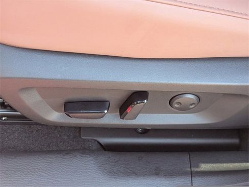 New 2025 Mitsubishi Outlander SEL image 12