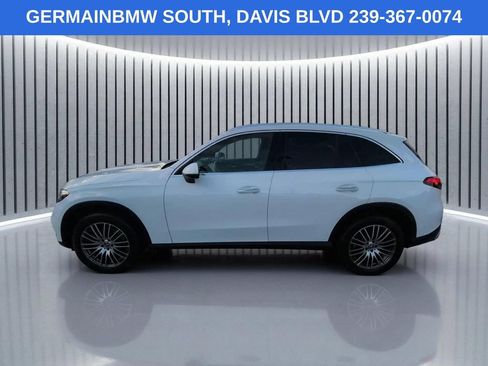 Used 2025 Mercedes-Benz GLC 300 image 8
