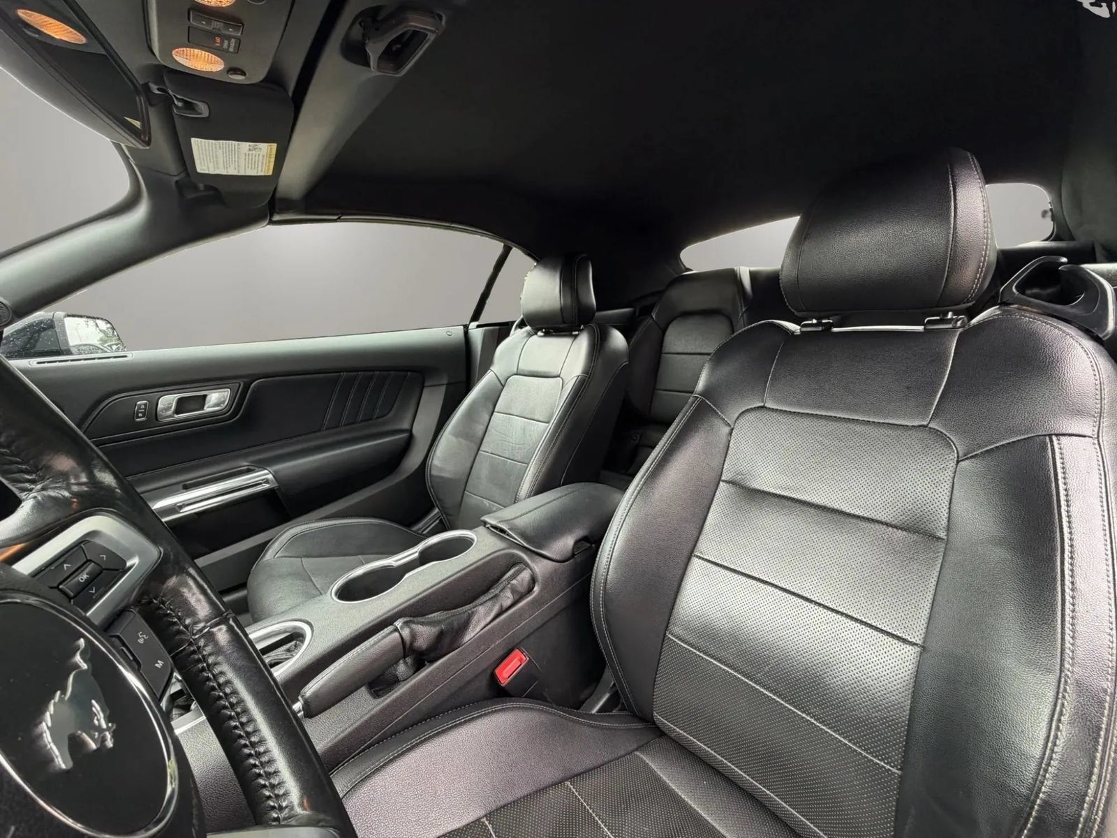 Used 2020 Ford Mustang Premium RWD image 10