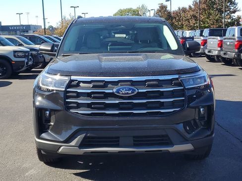 New 2026 Ford Explorer Active w/ Active Comfort Package image 6