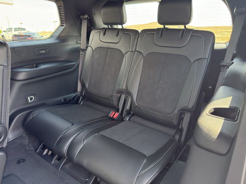 Certified 2025 Jeep Grand Cherokee L Laredo AWD/4WD image 11