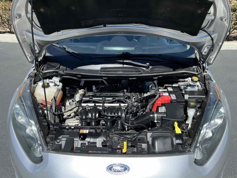 Used 2019 Ford Fiesta SE image 24